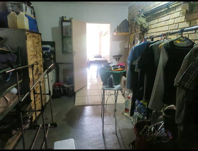 4 BEDROOM TOWNHOUSE FOR SALE IN SAFARI GARDENS